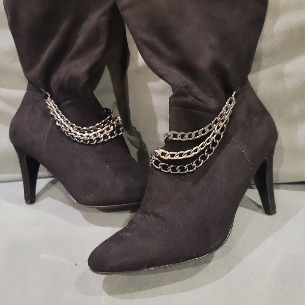 Black knee high Chain Accent boots